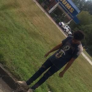 Meet your Posher, Armond